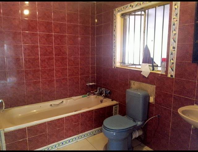 4 BEDROOM FREEHOLD FOR SALE IN KAGISO
